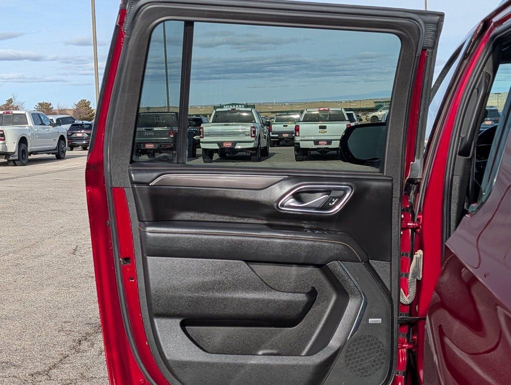 2023 GMC Yukon XL AT4