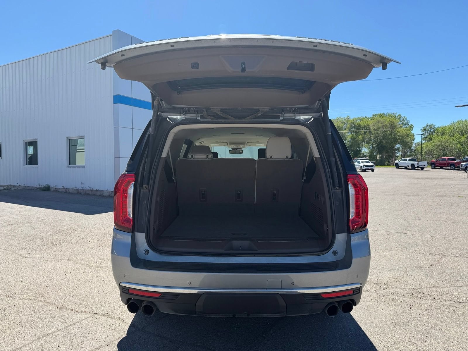 2023 GMC Yukon XL Denali
