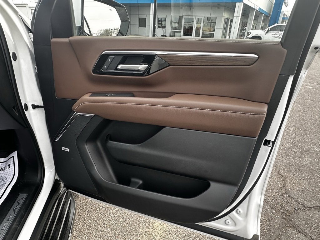 2025 Chevrolet Suburban High Country