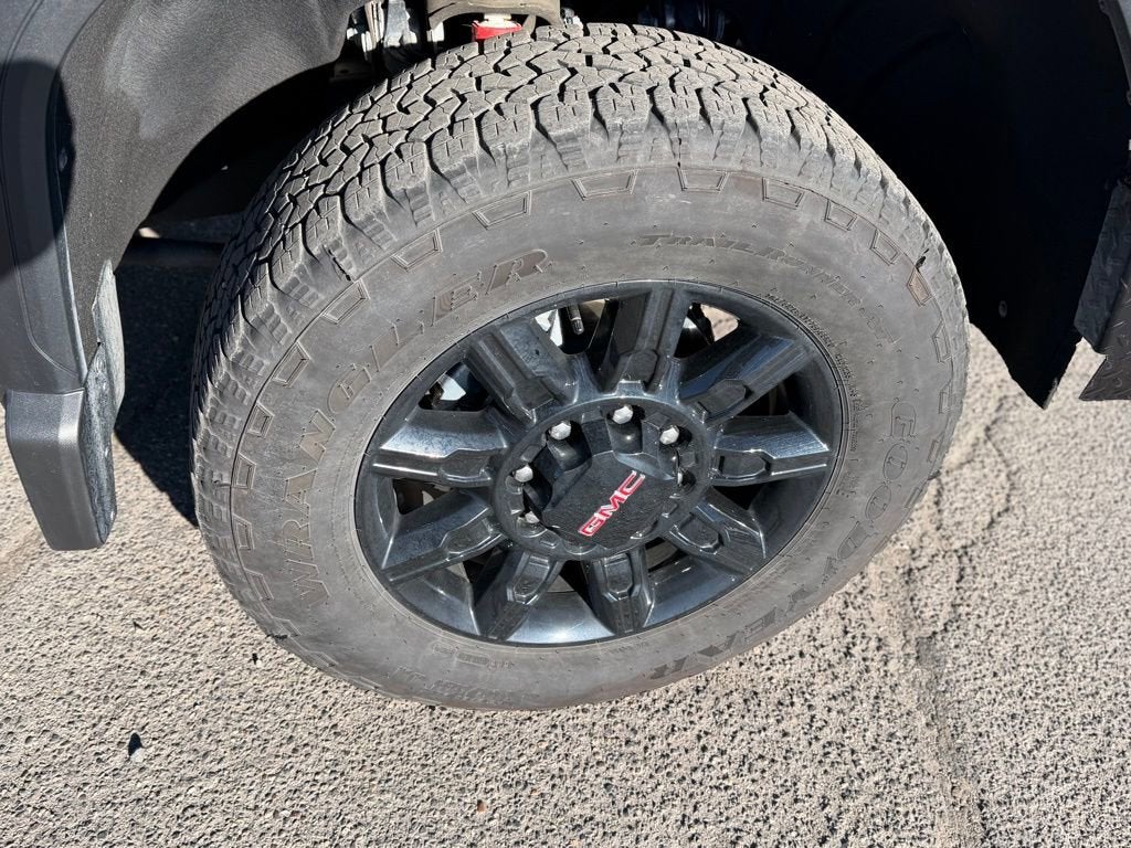 2025 GMC Sierra 3500 HD AT4