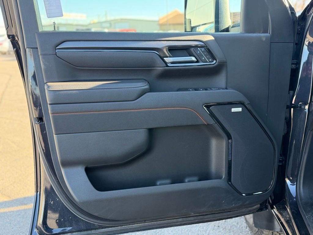 2025 GMC Sierra 3500 HD AT4