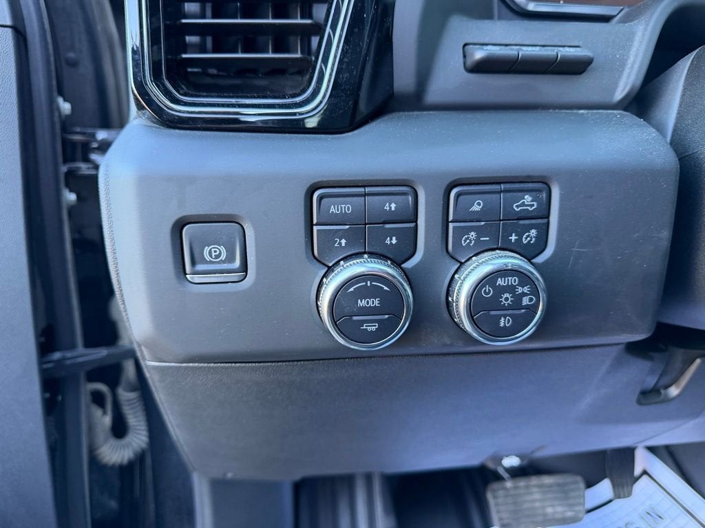 2025 GMC Sierra 3500 HD AT4