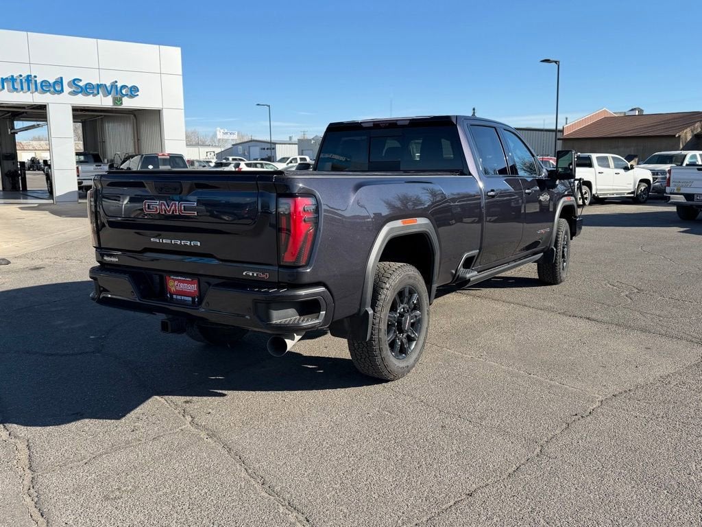 2025 GMC Sierra 3500 HD AT4