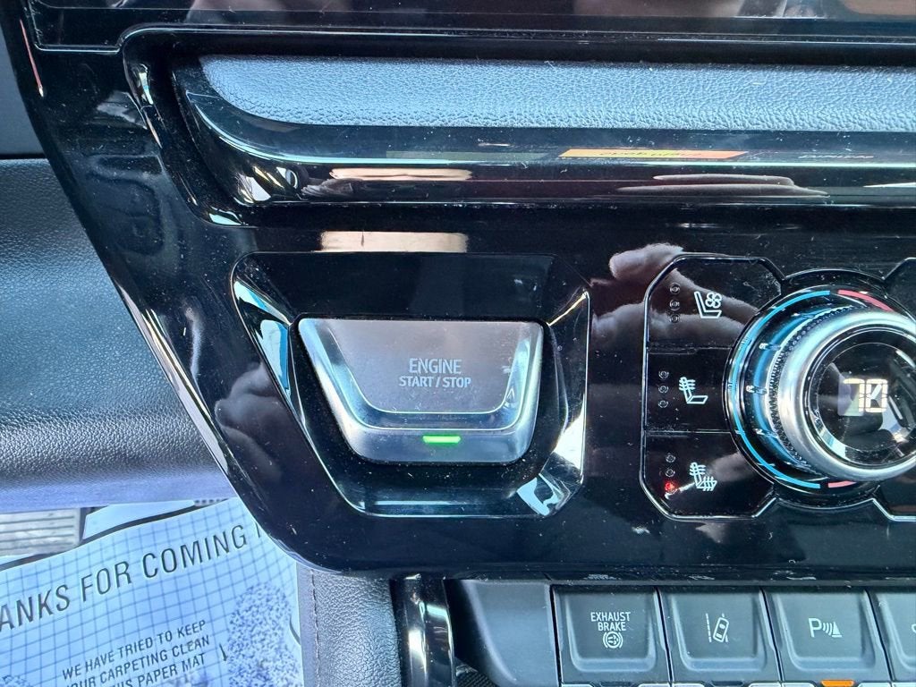 2025 GMC Sierra 3500 HD AT4