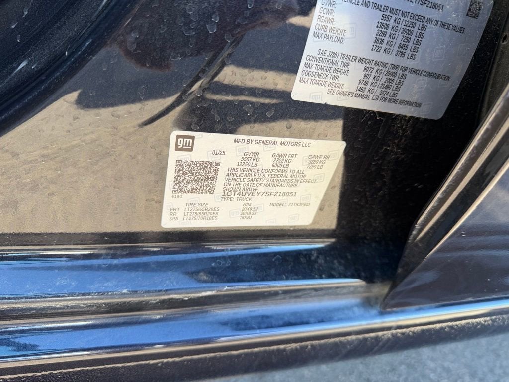 2025 GMC Sierra 3500 HD AT4