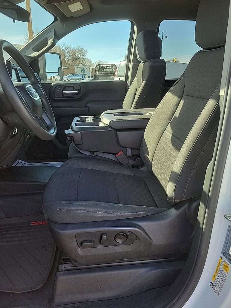 2024 GMC Sierra 2500 HD Pro