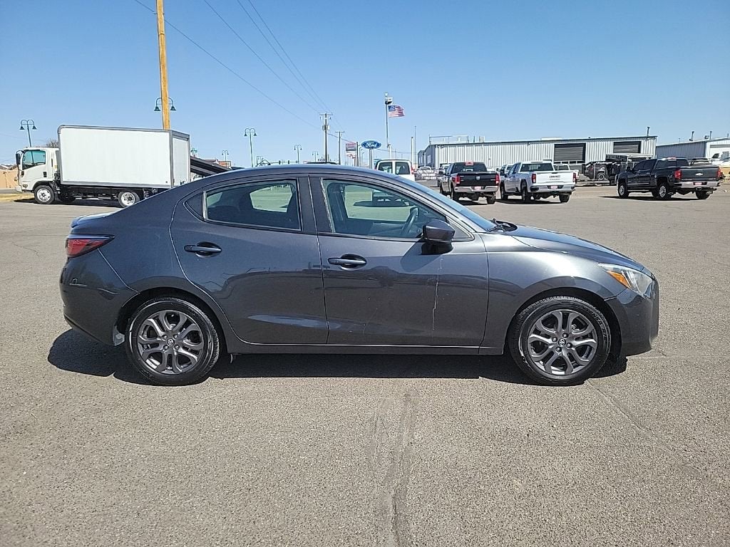 2020 Toyota Yaris Sedan L