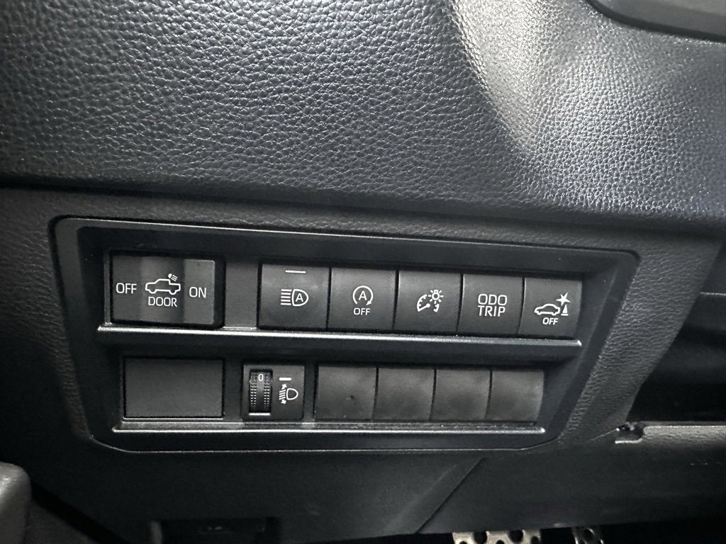 2023 Toyota Tundra 4WD SR5