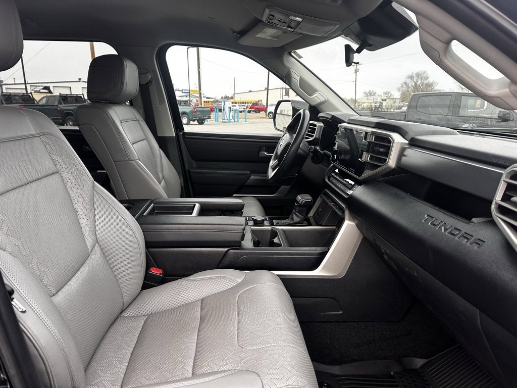 2023 Toyota Tundra 4WD SR5