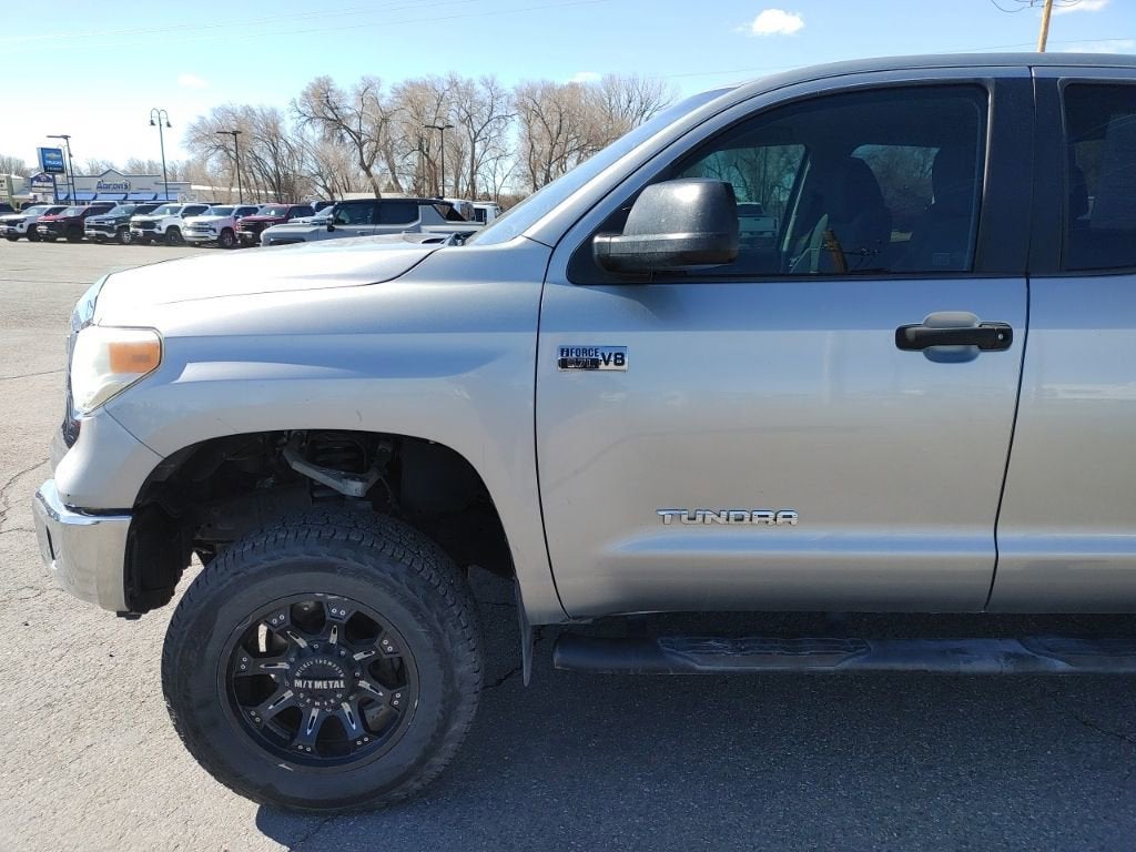2014 Toyota Tundra 4WD Truck SR