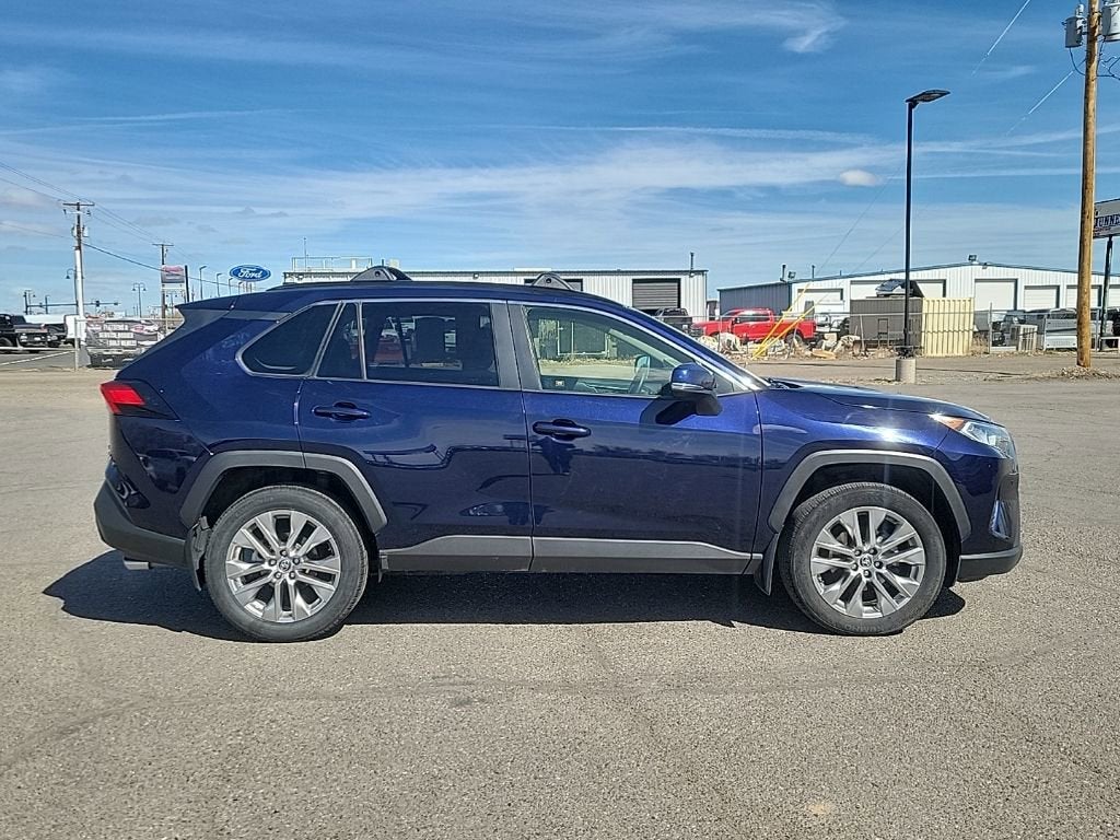 2021 Toyota RAV4 XLE Premium