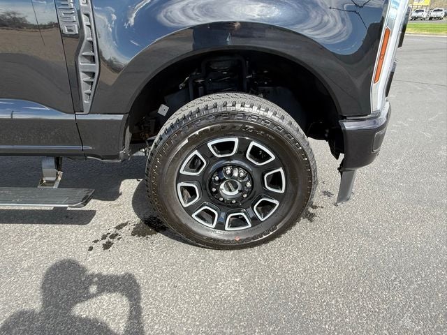 2025 Ford F-350SD Platinum