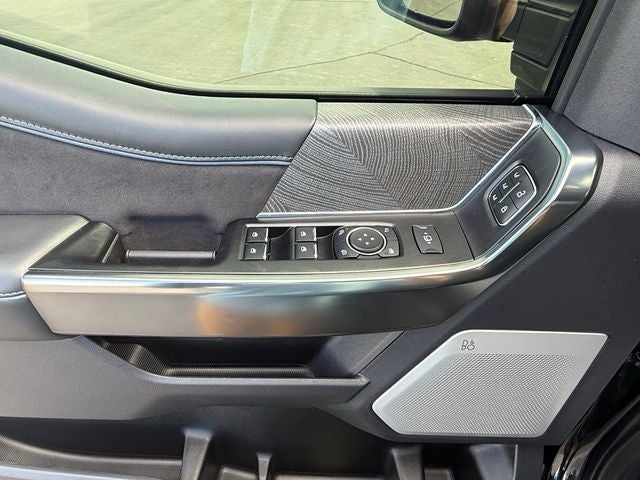 2025 Ford F-350SD Platinum