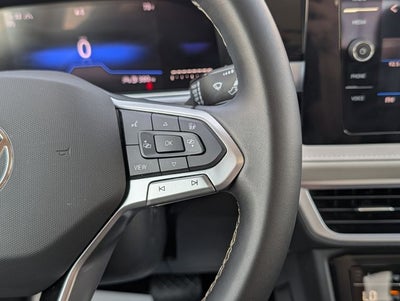 2025 Volkswagen Taos 1.5T SE