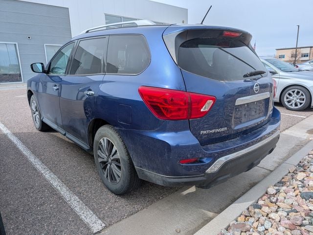 2017 Nissan Pathfinder S