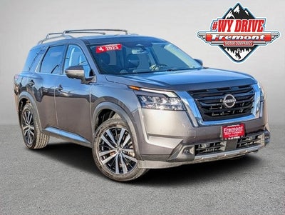 2023 Nissan Pathfinder Platinum