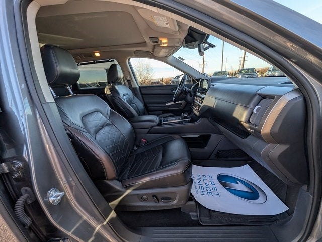 2023 Nissan Pathfinder Platinum