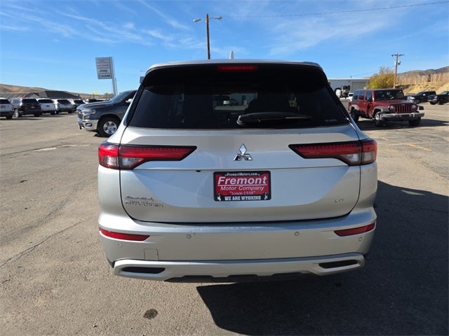 2024 Mitsubishi Outlander SE