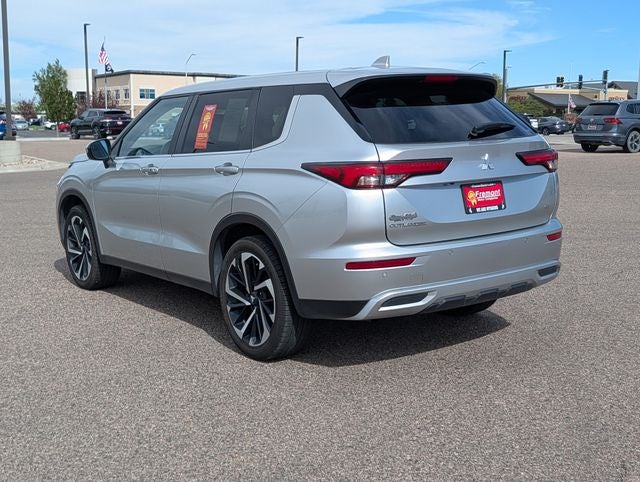 2024 Mitsubishi Outlander SE