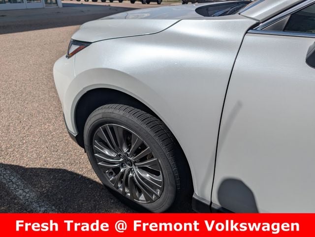 2023 Toyota Venza Base