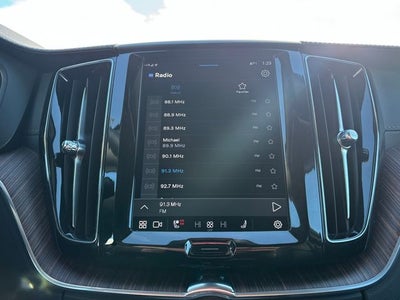 2023 Volvo XC60 Recharge Plug-In Hybrid Ultimate