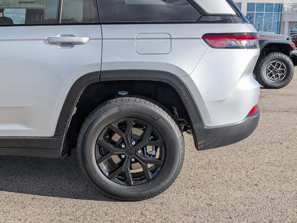 2025 Jeep Grand Cherokee Altitude