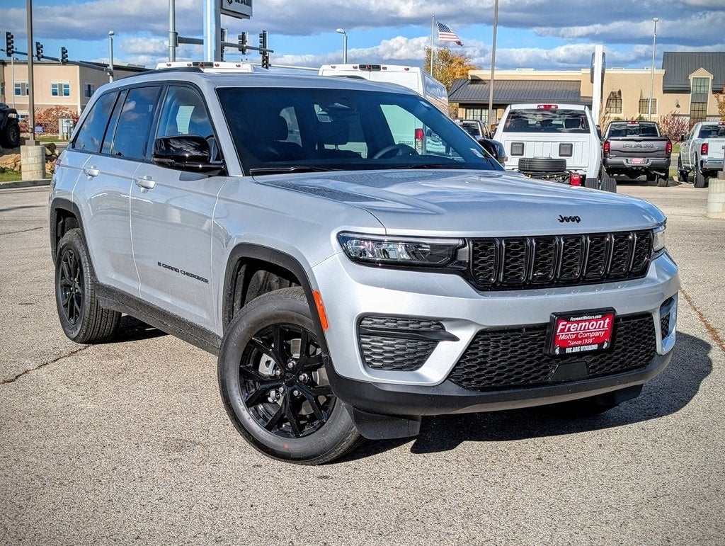 2025 Jeep Grand Cherokee Altitude