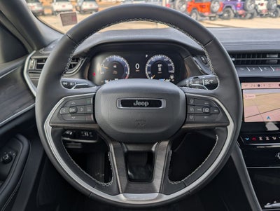 2026 Jeep Grand Cherokee Laredo Altitude