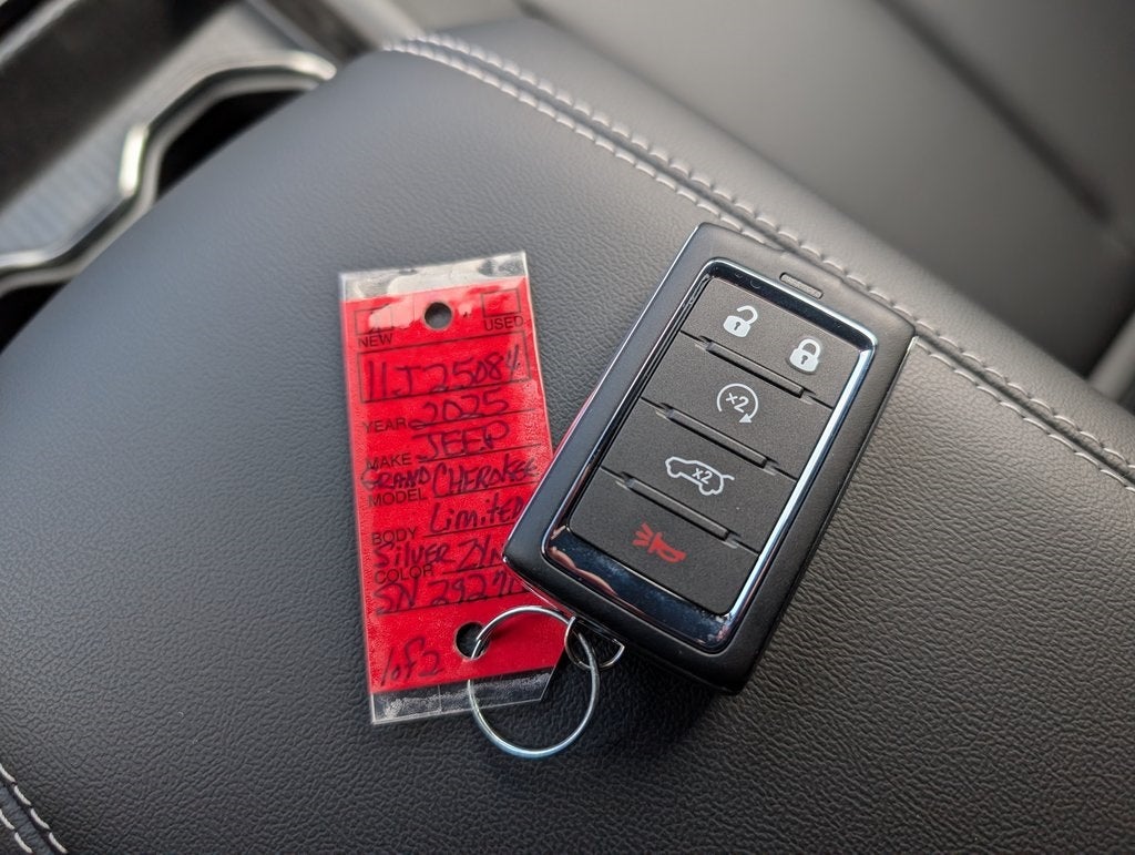 2025 Jeep Grand Cherokee Limited