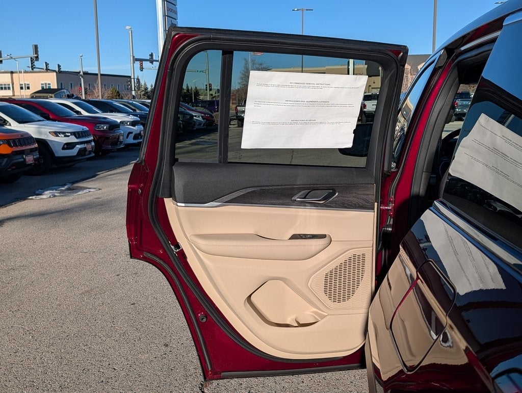 2025 Jeep Grand Cherokee Limited