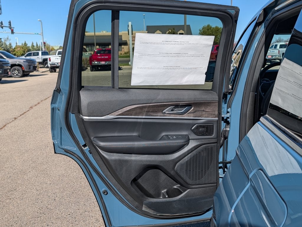 2027 Jeep Grand Cherokee Limited