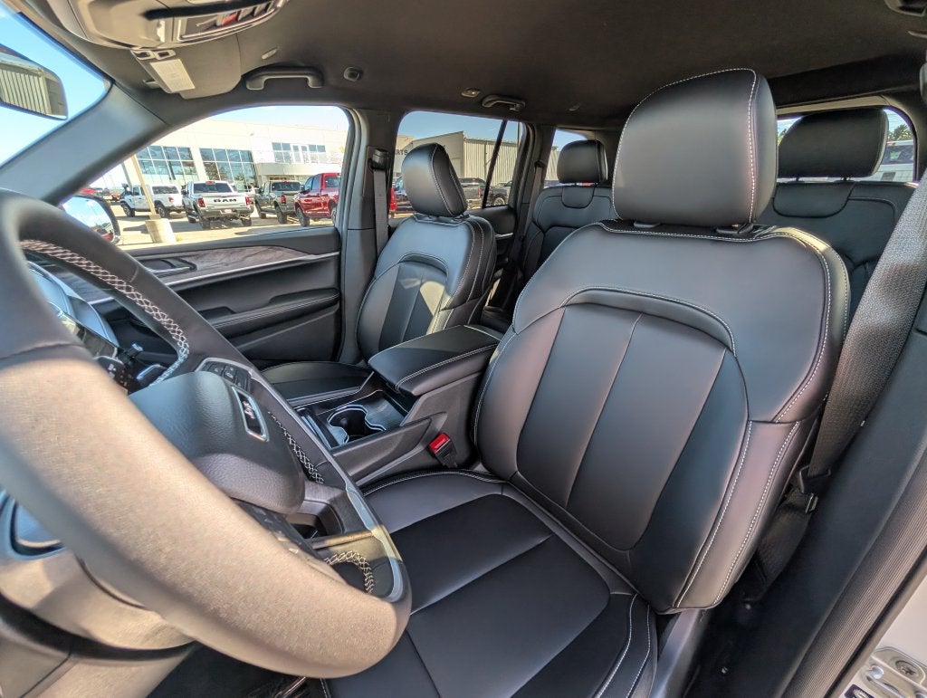 2027 Jeep Grand Cherokee Limited