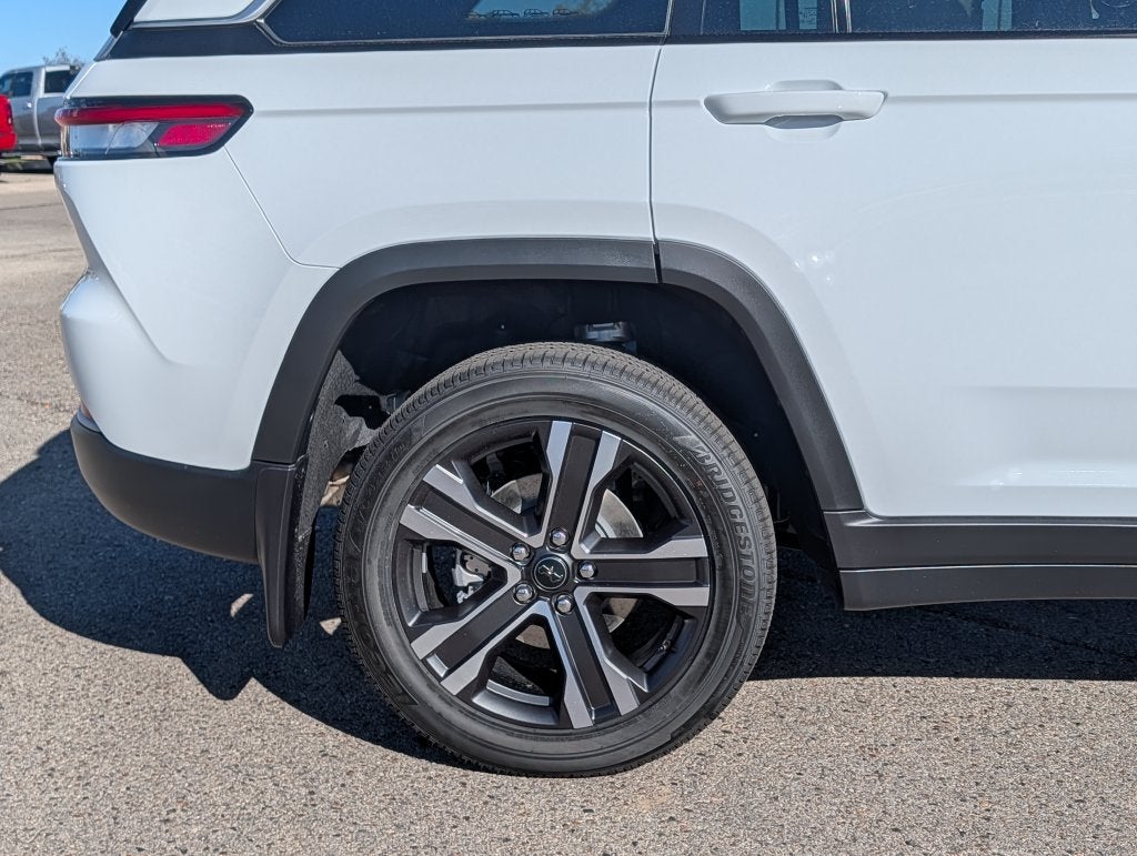 2027 Jeep Grand Cherokee Limited