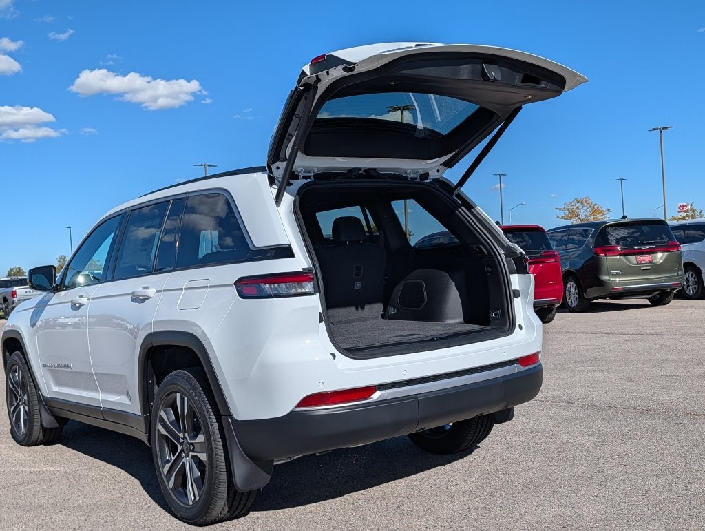 2027 Jeep Grand Cherokee Limited