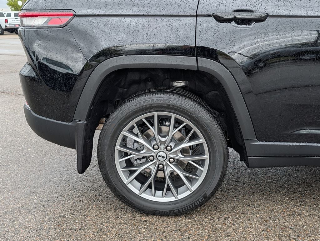 2027 Jeep Grand Cherokee Limited Reserve