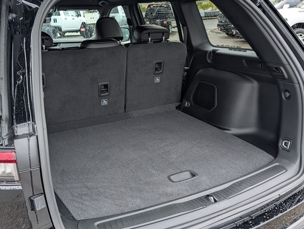 2027 Jeep Grand Cherokee Limited Reserve