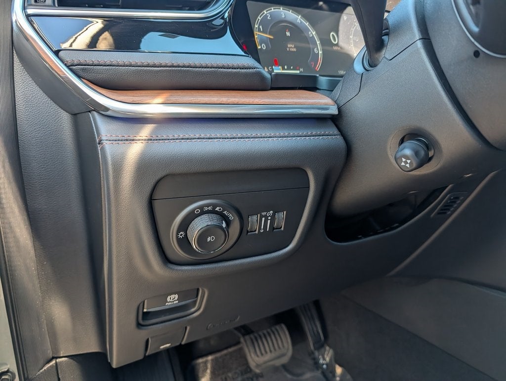 2025 Jeep Grand Cherokee Summit Reserve