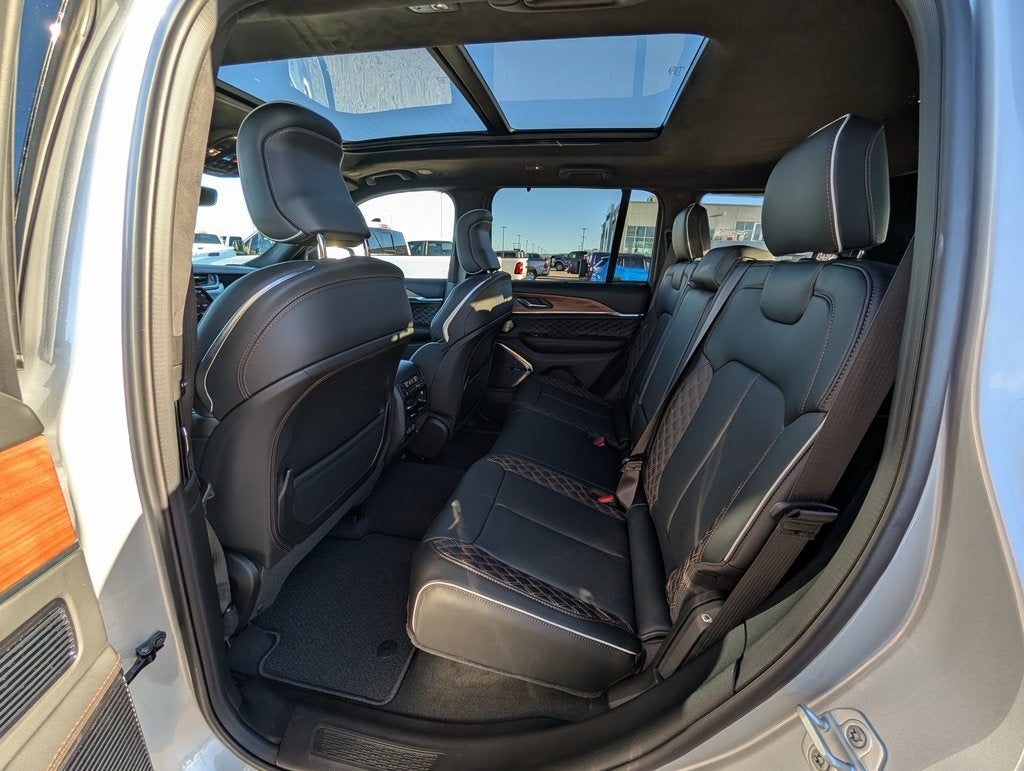 2025 Jeep Grand Cherokee Summit Reserve