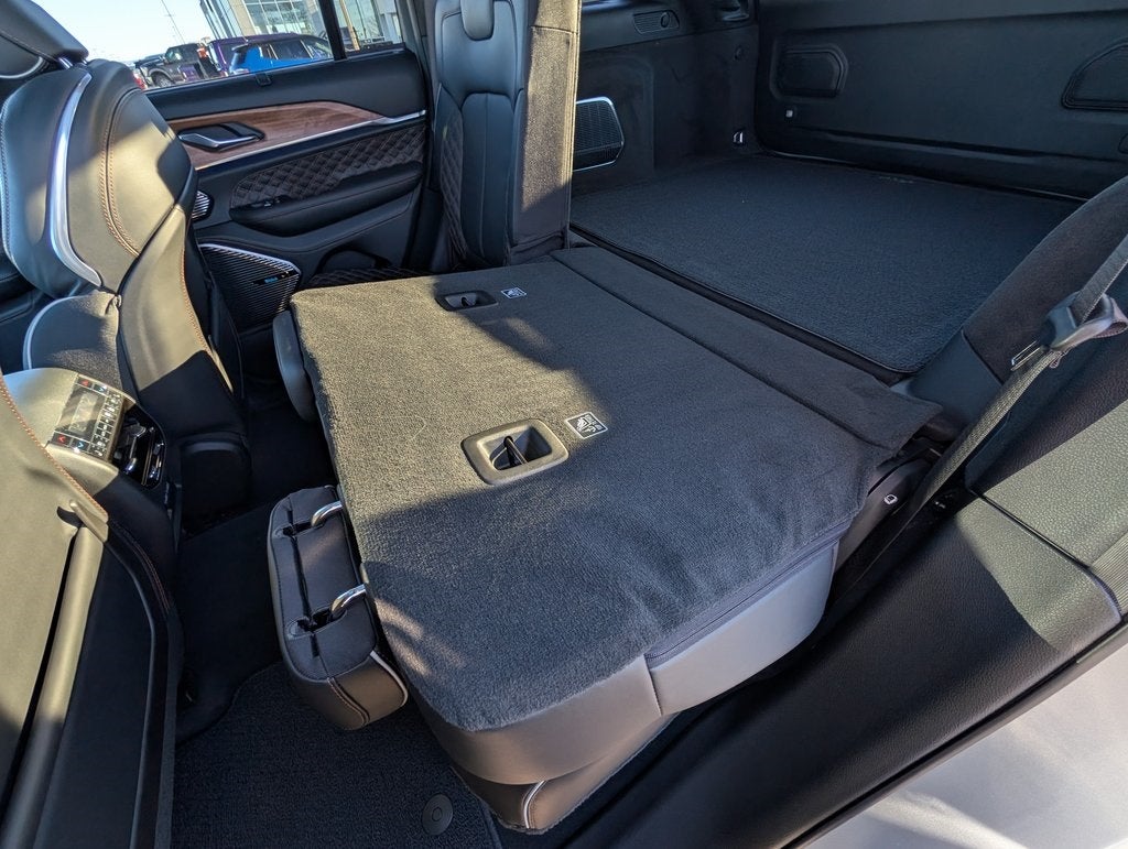 2025 Jeep Grand Cherokee Summit Reserve