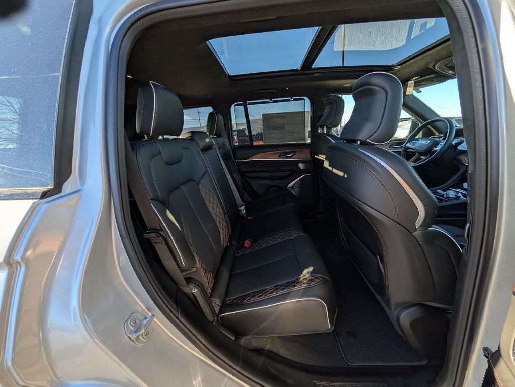 2025 Jeep Grand Cherokee Summit Reserve