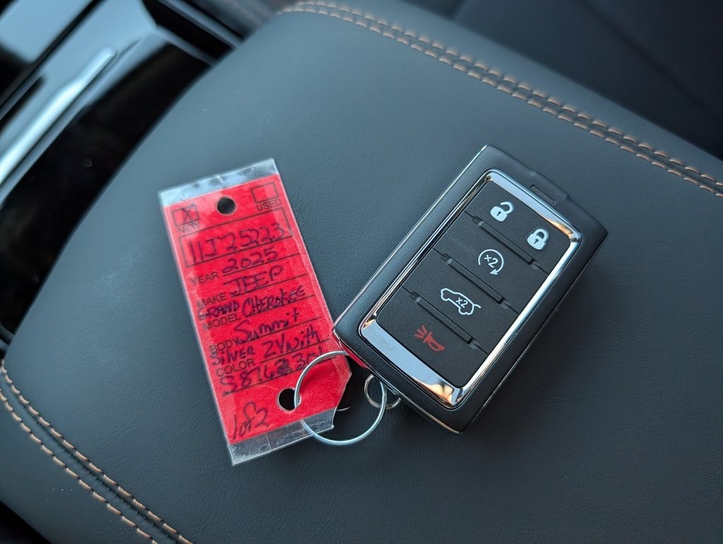 2025 Jeep Grand Cherokee Summit Reserve