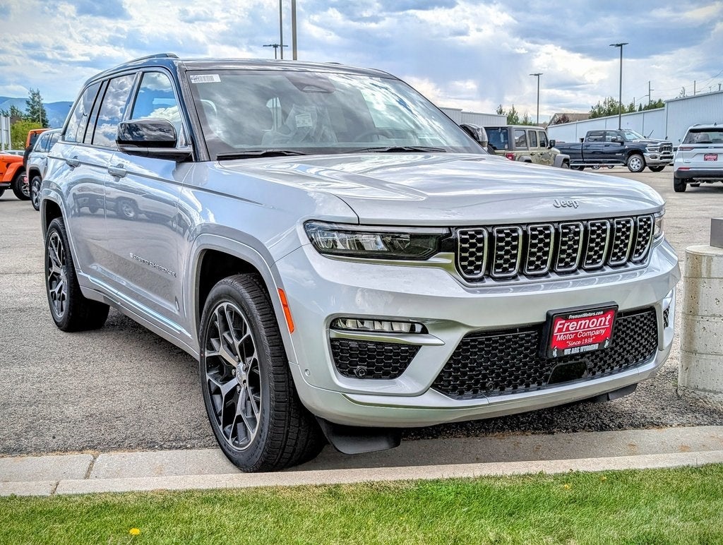 2025 Jeep Grand Cherokee Summit Reserve