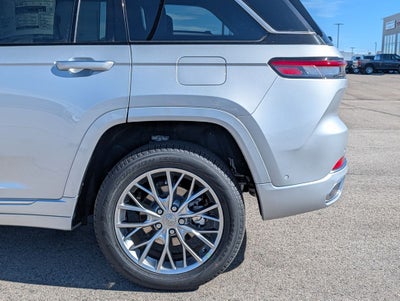 2025 Jeep Grand Cherokee Summit