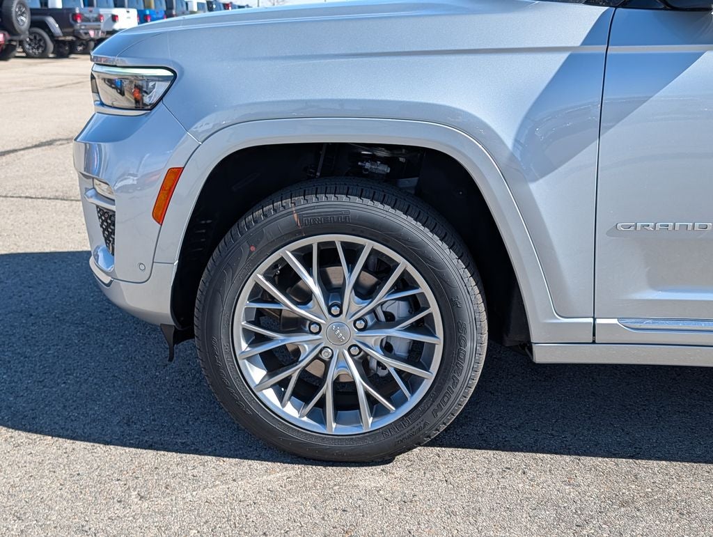 2025 Jeep Grand Cherokee Summit