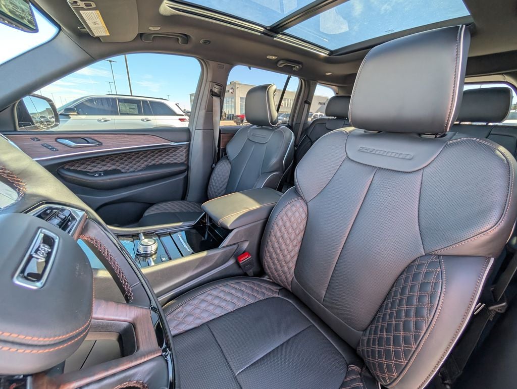 2025 Jeep Grand Cherokee Summit