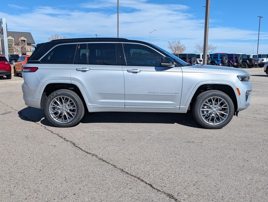 2025 Jeep Grand Cherokee Summit