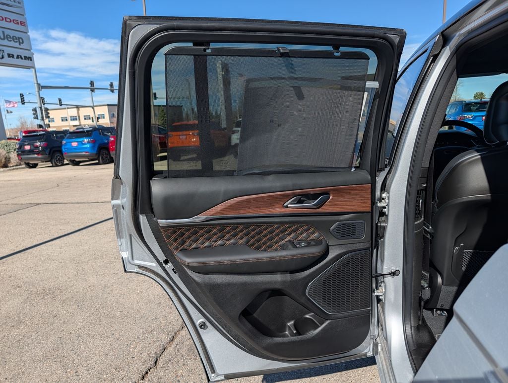 2025 Jeep Grand Cherokee Summit