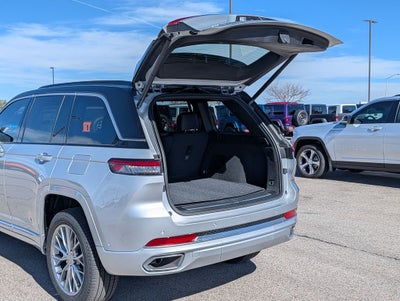 2025 Jeep Grand Cherokee Summit