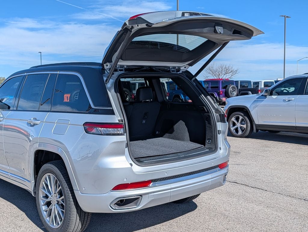 2025 Jeep Grand Cherokee Summit