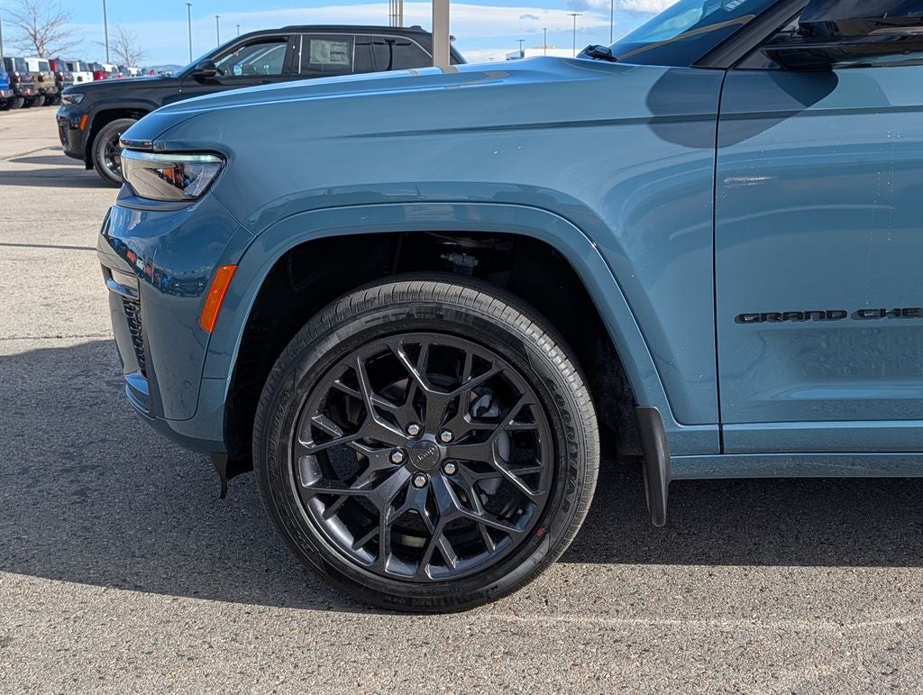 2026 Jeep Grand Cherokee Summit